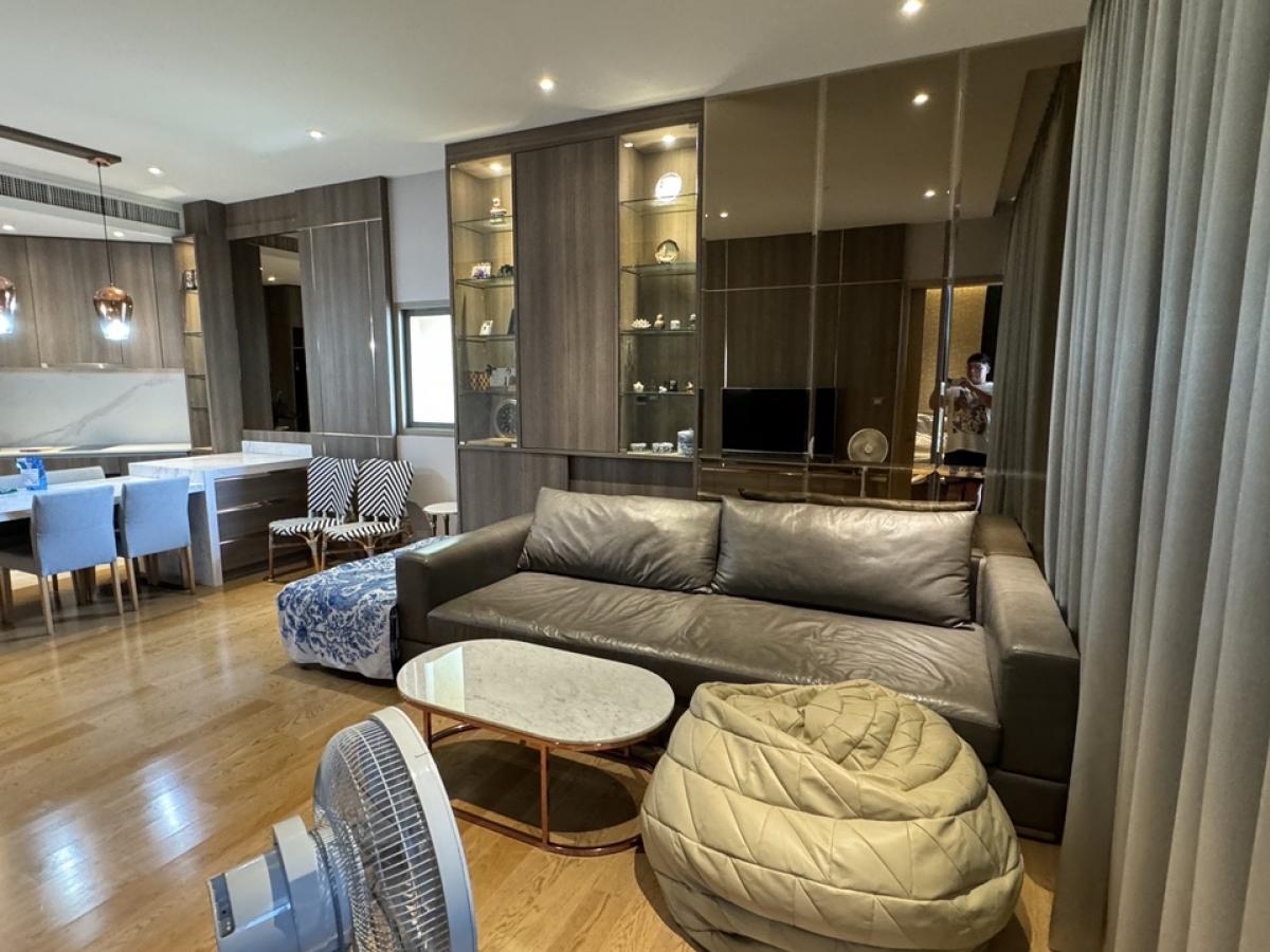 📢👇 Luxury condo by the river at Magnolia Waterfront Residences , located beside Icon Siam,  river view at the balcony, modern desire, fully furnished, ready to move in