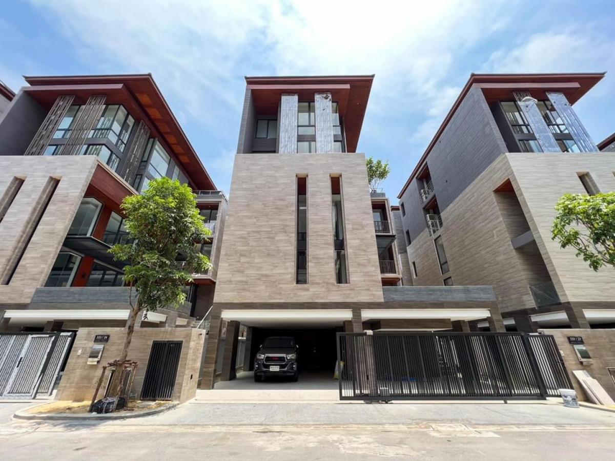 📢👇 Luxury pool villa house , 4.5 story with in-house lift at Anina Villa Sathorn Yenakart, easily access to many routes