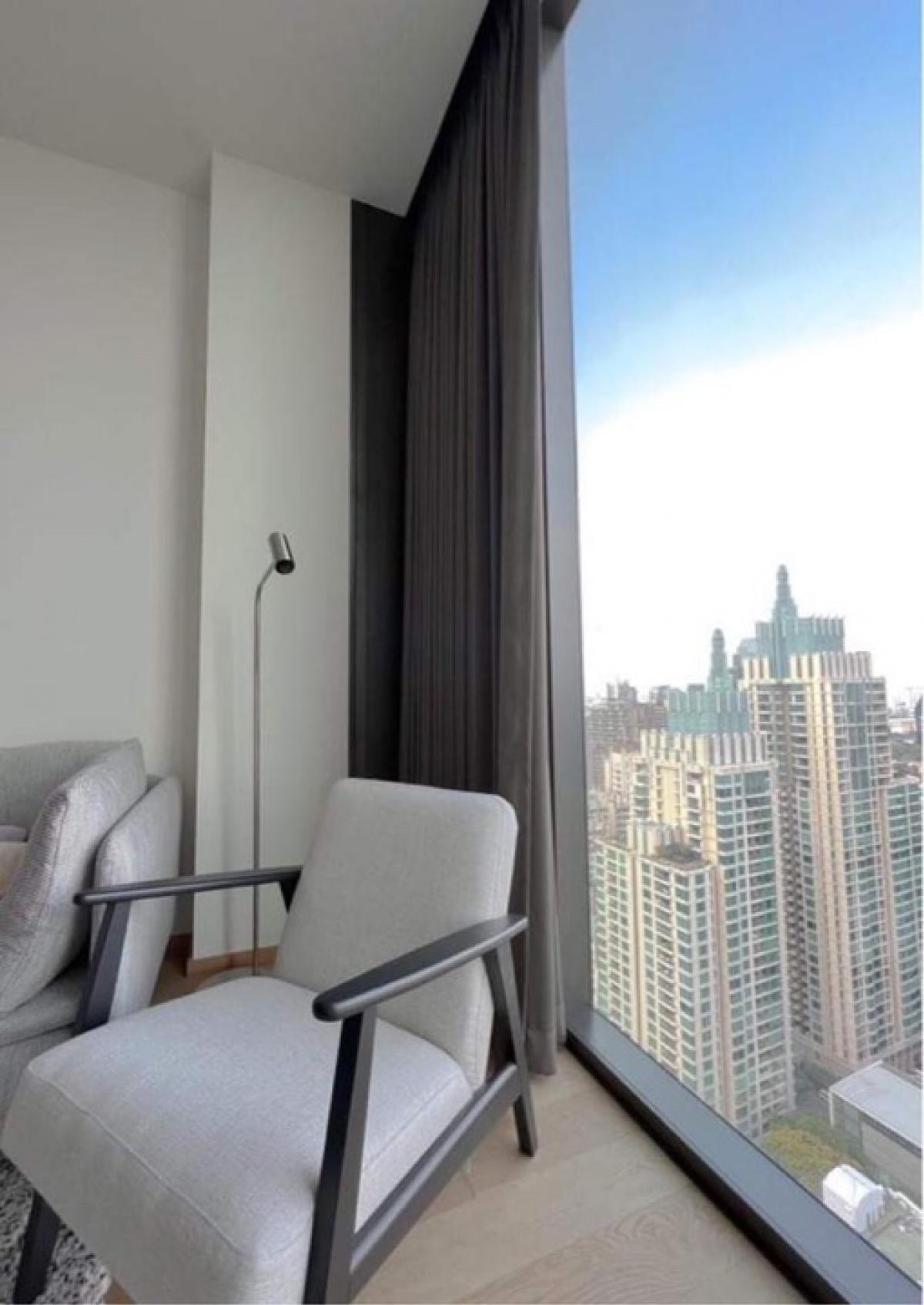 📢👇Sell with tenant til 26 January 26
Grab or gone! Good deal and worth price for both living or investing, close to Central Chidlom, Central Embassy, Central World , unblocked city view