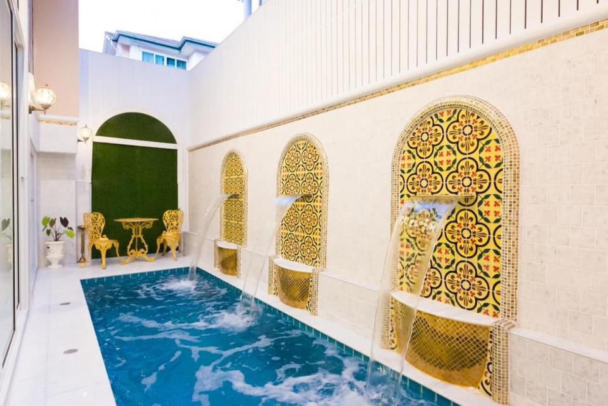 📢👇Pool villa Townhome, 4 story, near  many popular restaurants, close to Central EastVille, easily drive to town , near express way