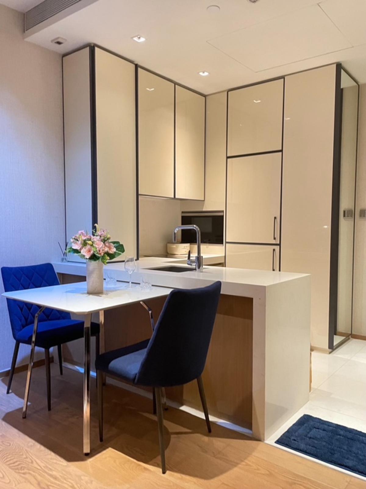 📢👇รีบจองตอนนี้ ราคาดีมากสำหรับคอนโดสุดหรู Beatniq, 5 Stars Concierge Service, ใกล้กับ BTS เพียงประมาณ 10 นาทีเดินไปที่ Em District, Layout และการตกแต่งที่ดีตกแต่งอย่างสมบูรณ์พร้อมที่จะย้ายเข้ามา