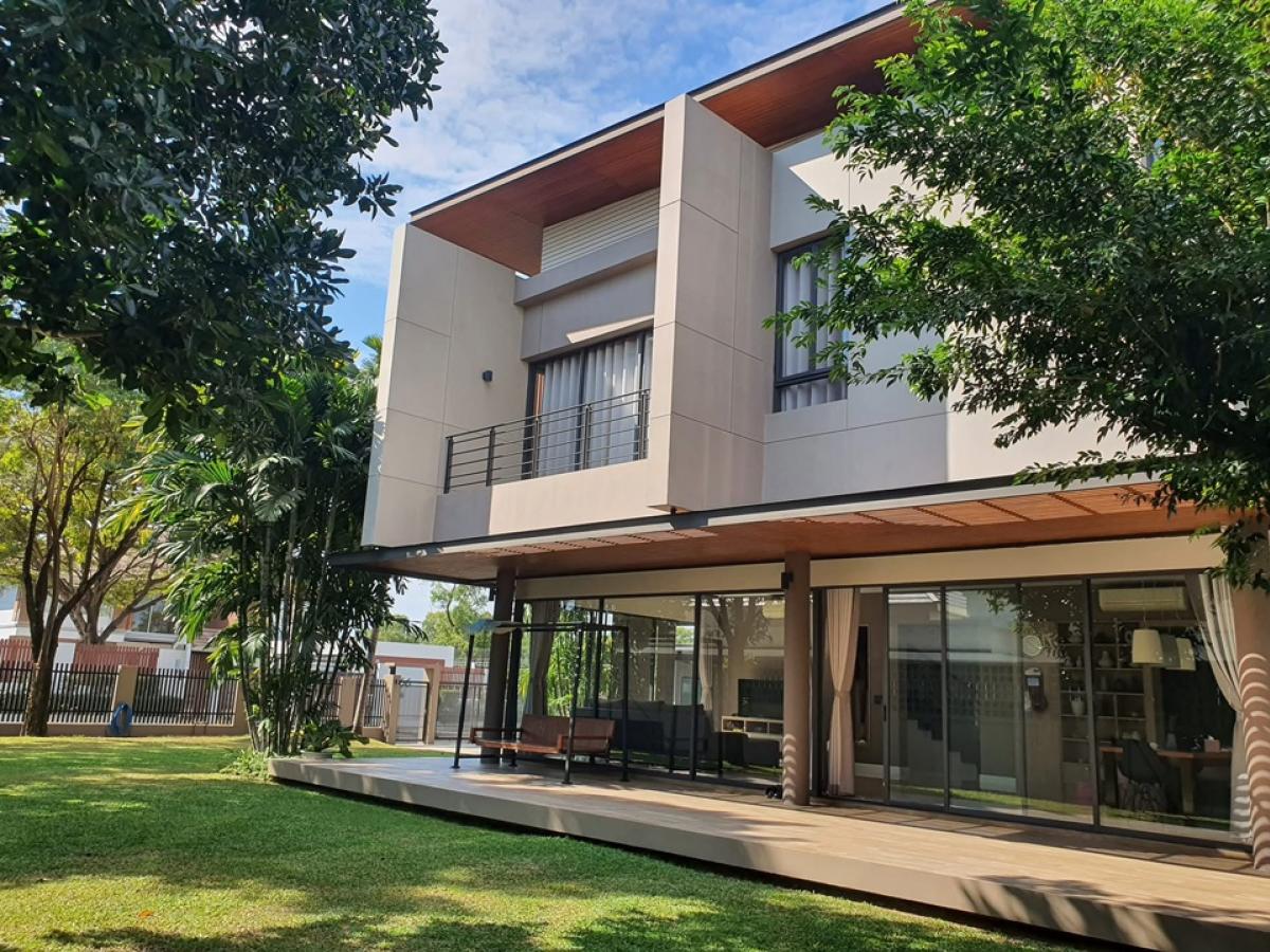 📢👇บ้านหรู สไตล์ Modern Tropical หมู่บ้านปัญญาอินทรา P.7 พื้นที่กว้างขวาง บรรยากาศร่มรื่น ปลอดโปร่ง บ้านหันหน้าทิศใต้