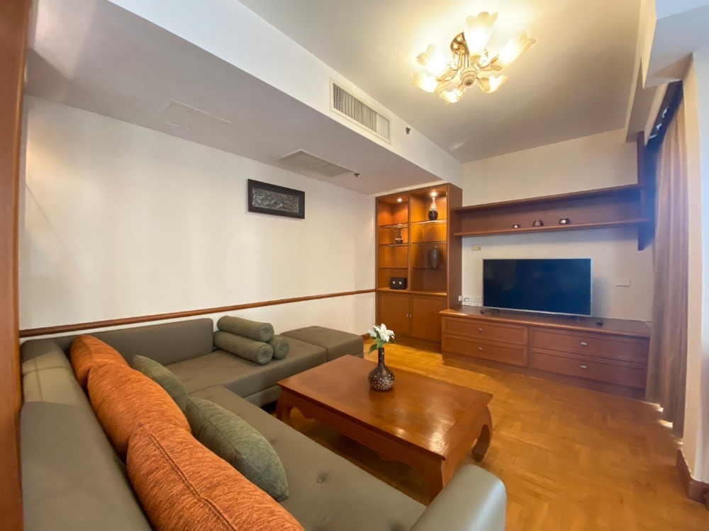 Langsuan ville for rent!🔥 2 bedroom fully furnished high floor near BTS Chidlom