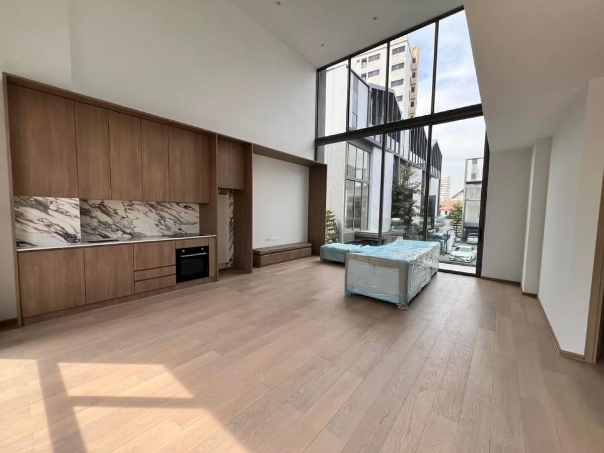 📢👇 Brand new house for rent in Sukhumvit , balcony and garden 100+ sq.m, near many international schools such as Wells International School, Bangkok Prep Primary School, St.Andrews International School
