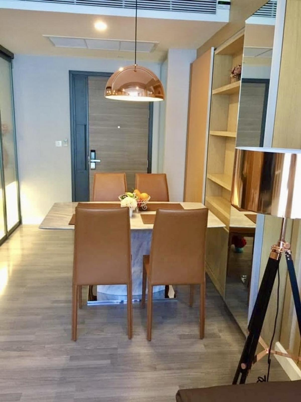 📢👇 Good deal for corner unit at The Room Sathorn - TanonPun  one of the most sought-after condominiums for living or investment because it is located in an area close to numerous business centers, schools and hospitals.