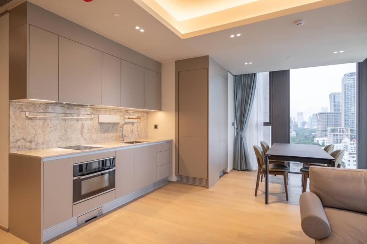 📢👇For rent brand new luxury condominium near Central Chidlom , BTS Chidlom