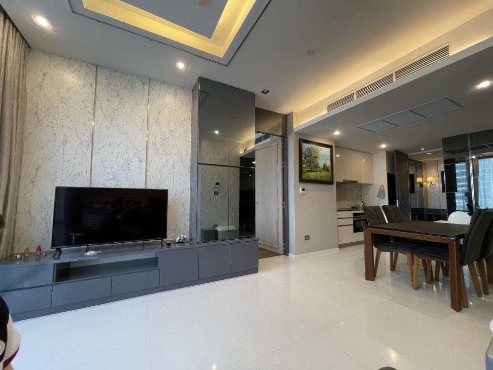 The Bangkok Sathorn for sale! 14.5 Mb 1 bedroom good location near BTS Surasak