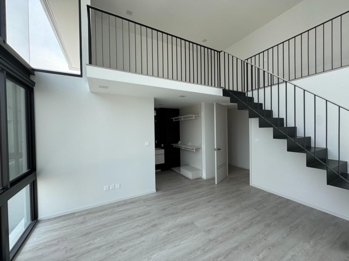 📢👇For sale with tenant til Feb 2028
luxury house near numerous malls, international schools, airport, easily traveling to many routes
