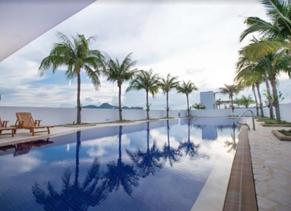 ขายคอนโดติดหาด Royal Princess Hua-hin, 4 ห้องนอน, ระเบียงใหญ่ รีโนเวทใหม่ เฟอร์นิเจอร์ครบ