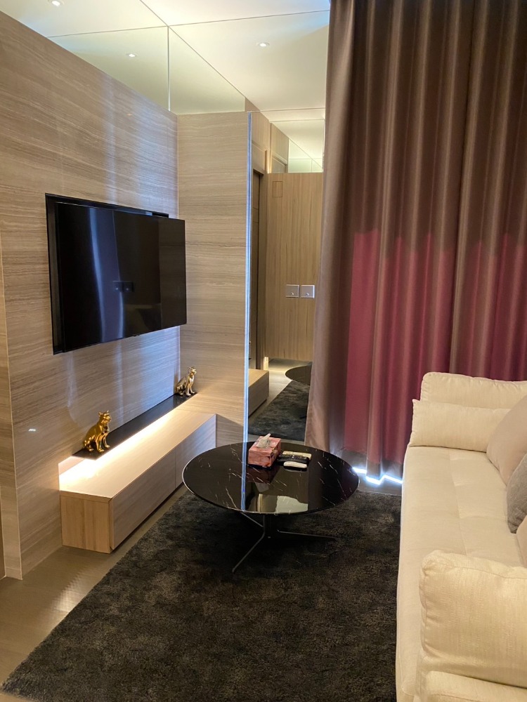 ขายคอนโด THE ESSE AT SINGHA COMPLEX 1ห้องนอน โมเดิร์น ตกแต่งครบ วิวเมือง ใกล้ BTS เพชรบุรี