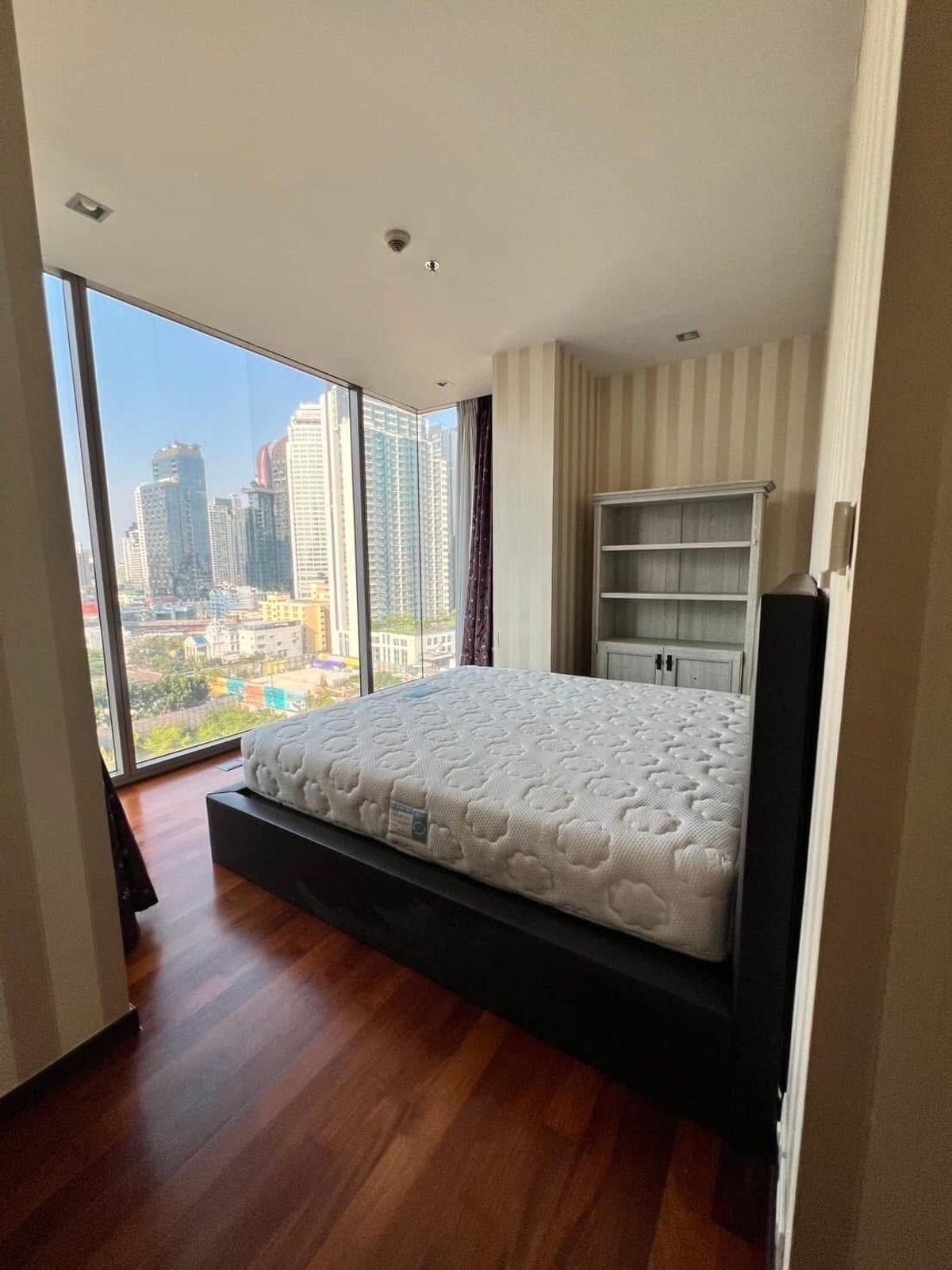 📢👇Sell at lost, one of the most wanted petfriendly place, quiet and peaceful , affordable price for living or investing, unblocked view.