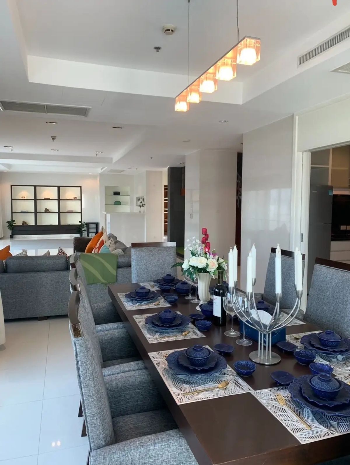 ✨ให้เช่า Penthouse Royal Residence Park 4 ห้องนอน ( Duplex Penthouse) ห้องนั่งเล่นมีวิวของสถานทูตสหรัฐฯ ห้องไม่บล็อกวิว ทำเลดี อยู่ระหว่าง สวนเบญและสวนลุม