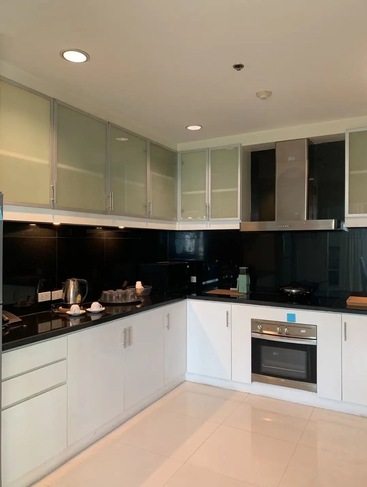 ✨ให้เช่า Penthouse Royal Residence Park 4 ห้องนอน ( Duplex Penthouse) ห้องนั่งเล่นมีวิวของสถานทูตสหรัฐฯ ห้องไม่บล็อกวิว ทำเลดี อยู่ระหว่าง สวนเบญและสวนลุม