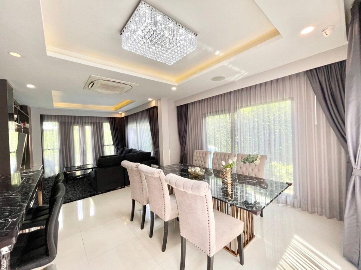✨ขาย  บ้านเดี่ยว Thecity Pattanakarn ตกแต่งสไตล์โมเดิร์น 3ห้องนอน บรรยากาศร่มรื่น เงียบสงบ ไม่วุ่นวาย เหมาะสำหรับครอบครัวที่ต้องการความเป็นส่วนตัว