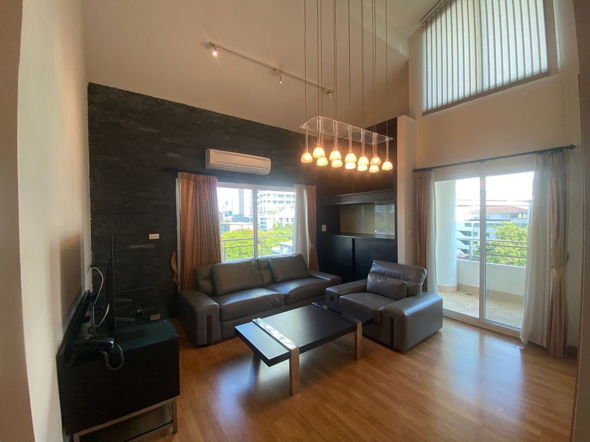 ✨ ให้เช่า คอนโดสไตล์เรียบหรู 3 ห้องนอน Duplex ใจกลางสุขุมวิท เฟอร์ครบ ใกล้ BTS พร้อมพงษ์ พร้อมเข้าอยู่ทันที!