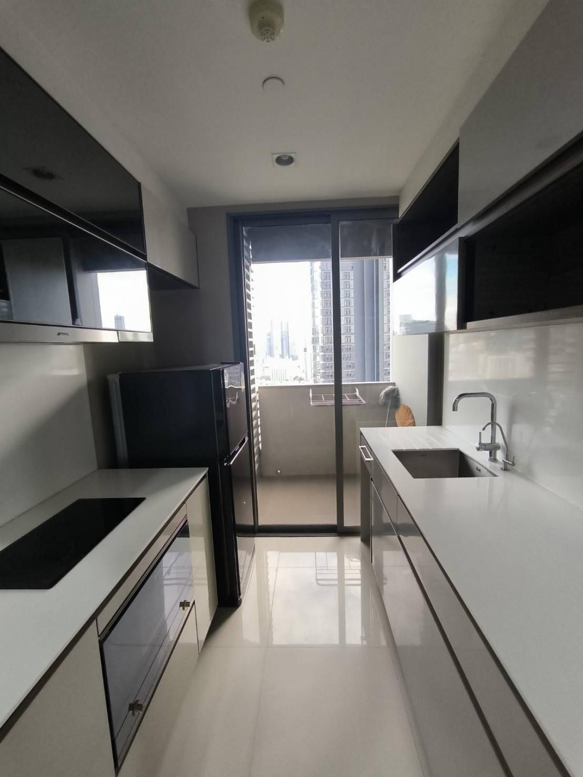 🌆 The Room Rama 4 – ทำเลศักยภาพ ใกล้จุฬาฯ–สาทร วิวเมืองสวย เฟอร์นิเจอร์ครบ  เหมาะทั้งอยู่เองและลงทุน เดินถึง  MRT ลุมพินี