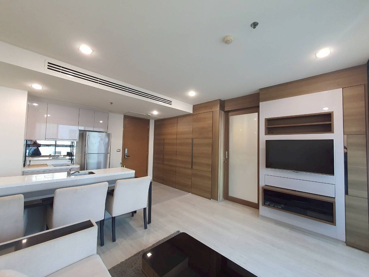 ✨ ขายคอนโดหรูระดับลักชัวรี The Address Sathorn ชั้นสูง วิวแบบพาโนรามา พร้อมตกแต่งใหม่แบบ Fully Furnished ทำเลดี ใกล้ BTS เซนต์หลุยส์ เพียง 150 เมตร