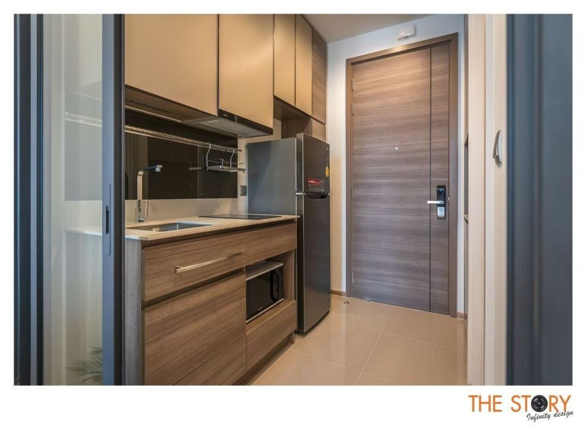 🌟ขายพร้อมผู้เช่า มิถุนายน 2569
 THE LINE Phahon - Pradipat คอนโดแต่งครบ วิวสระ ชั้นสูง ทำเลใจกลางเมือง ใกล้ BTS สะพานควาย  พร้อมเข้าอยู่ทันที
