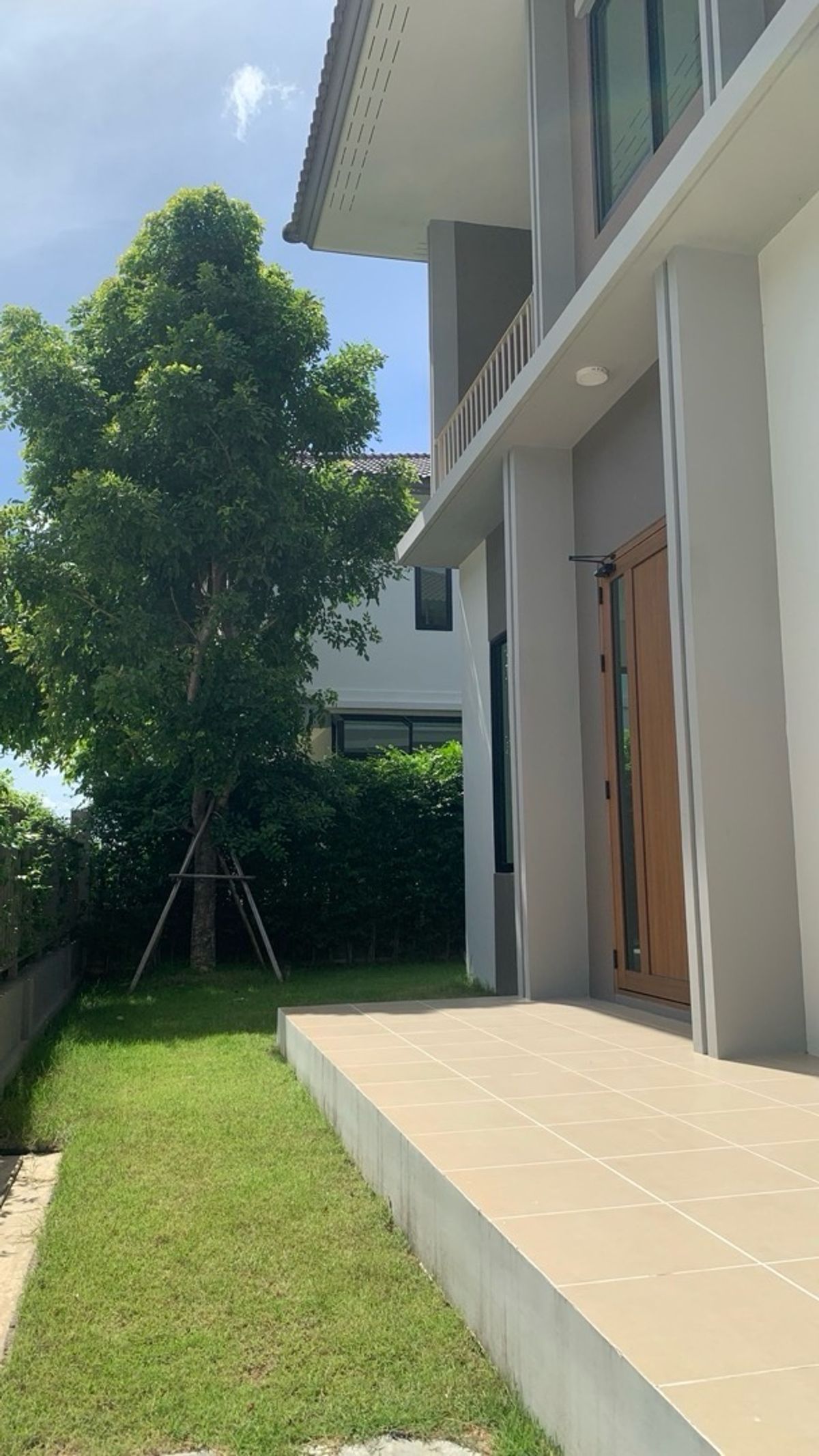 📢👇 บ้านเดี่ยว เรียบหรู แบบบ้าน CAMELIA ขนาดกำลังดี ดีไซน์ลงตัว ทำเลดี ใกล้ห้างสรรพสินค้า มหาวิทยาลัยชั้นนำ เดินทางสะดวก