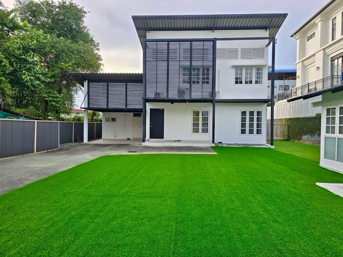 📢👇 บ้านให้เช่า เหมาะสำหรับอยู่อาศัยหรือทำโฮมออฟฟิศ ฟรีอินเทอร์เน็ต เฟอร์นิเจอร์บางส่วน เดินทางสะดวกหลายเส้นทาง