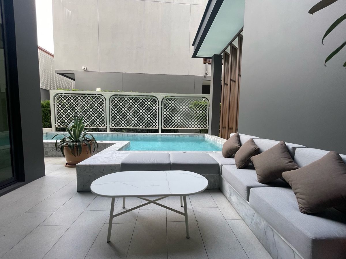 📢👇บ้านหรู 3 ชั้น พร้อมลิฟท์และสระว่ายน้ำส่วนตัว สงบ เงียบ เดินทางสะดวกใกล้จุดขึ้นลงทางด่วน (ภาพบ้านตัวอย่าง)