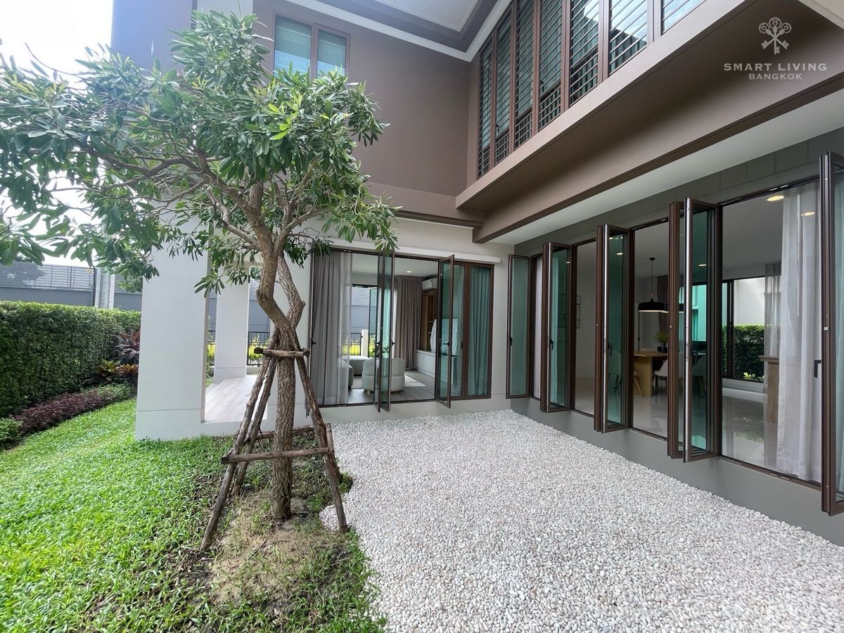 ให้เช่าบ้านเดี่ยวหรู 4 ห้องนอน แปลงมุม Burasiri กรุงเทพกรีฑา มีห้องนอนชั้นล่าง ใกล้โรงเรียนนานาชาติ