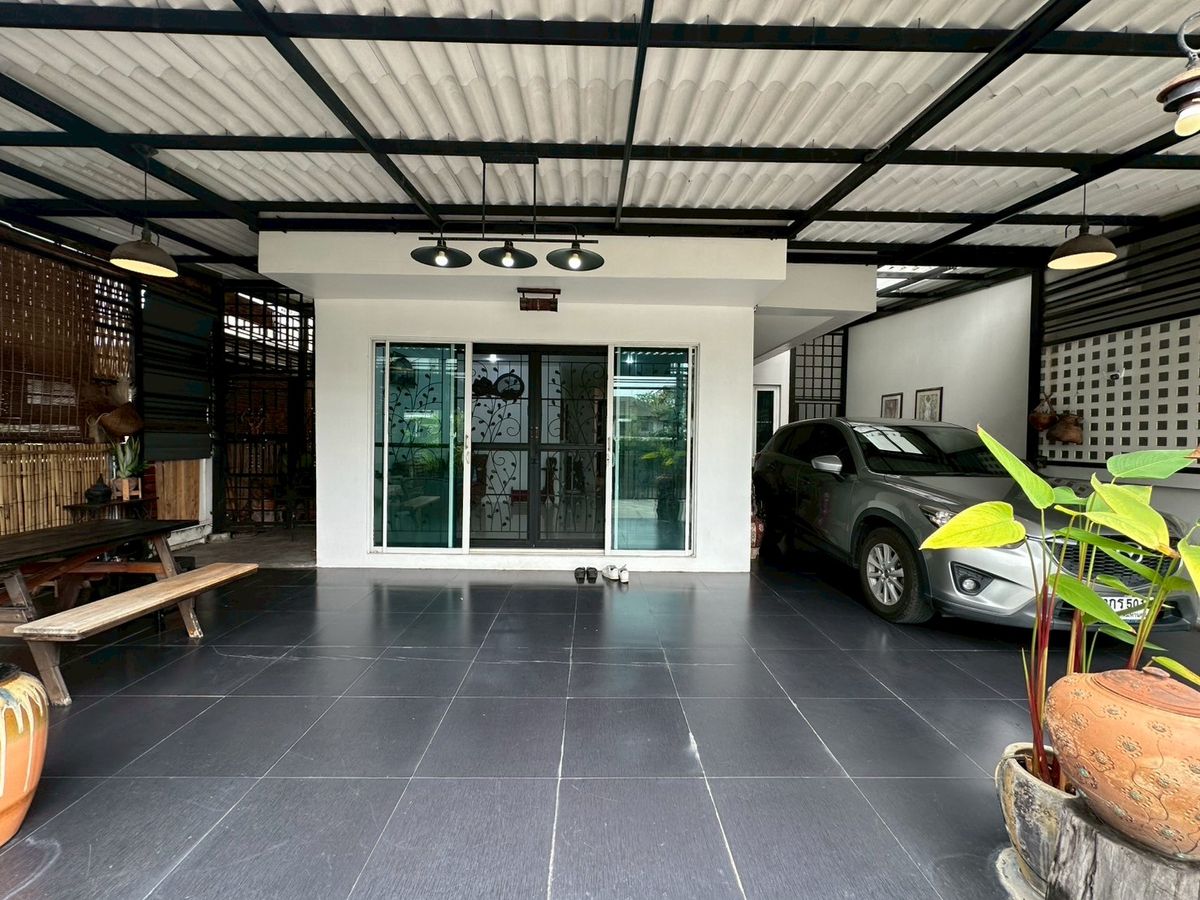 💎 บ้านเดี่ยวทำเลดอนเมือง ใกล้สนามบิน ขนาด 3 ห้องนอน 3 ห้องน้ำ พื้นที่ใช้สอย 168 ตร.ม ที่จอดรถ 2–3 คัน เหมาะสำหรับอยู่อาศัยหรือปล่อยเช่า