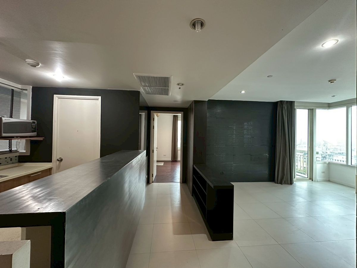 For sale Manhattan Chitlom! 2 bedroom 88 sq.m unfurnished near Central Chidlom