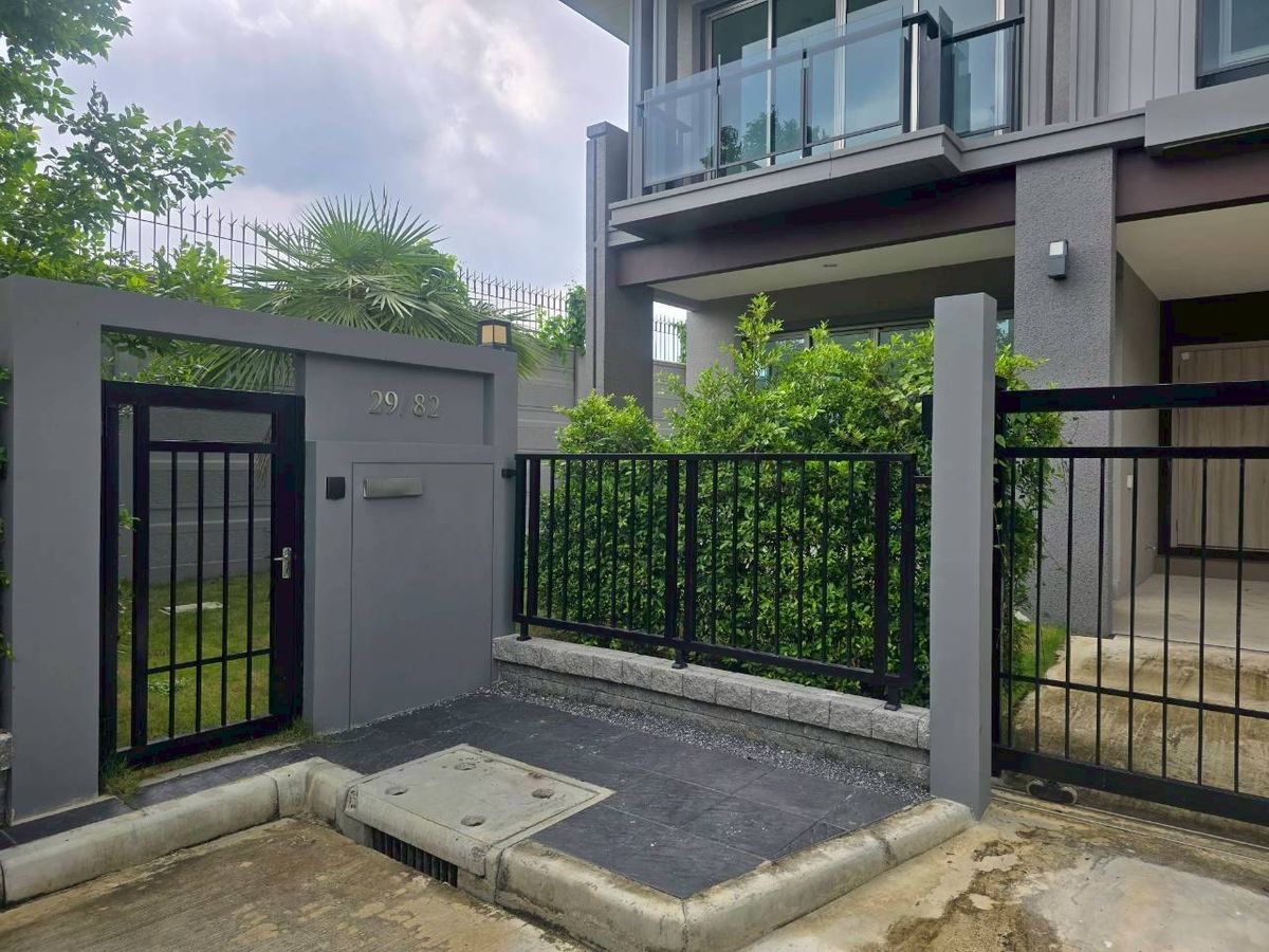 🏡 บ้านเดี่ยว 2 ชั้นสุดหรู The Palm Krungthepkreetha – Wongwaen 4 ห้องนอน 65.30 ตรว. พร้อมสิ่งอำนวยความสะดวกครบครัน ใกล้ทางด่วน ห้าง โรงเรียน โรงพยาบาล และสนามบิน