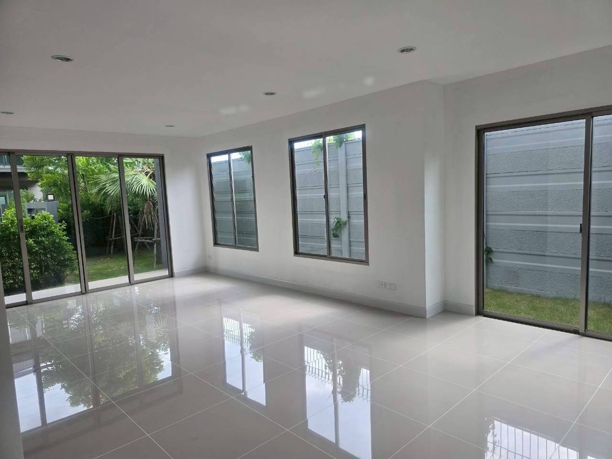 🏡 บ้านเดี่ยว 2 ชั้นสุดหรู The Palm Krungthepkreetha – Wongwaen 4 ห้องนอน 65.30 ตรว. พร้อมสิ่งอำนวยความสะดวกครบครัน ใกล้ทางด่วน ห้าง โรงเรียน โรงพยาบาล และสนามบิน