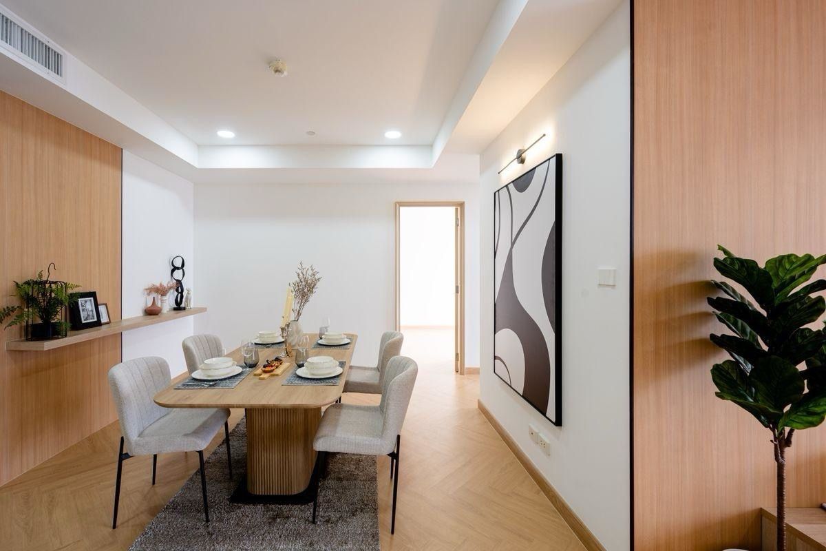 📢👇ห้องรีโนเวทใหม่ สไตล์โมเดิร์น พร้อมเข้าอยู่ ตั้งอยู่ในทำเลดีเยี่ยมของกรุงเทพฯ เดินทางสะดวกไปทองหล่อ เพชรบุรี เอกมัย  วิวเมืองเปิดโล่ง ไม่มีตึกบัง ตกแต่งทันสมัย ใกล้ Donki Mall