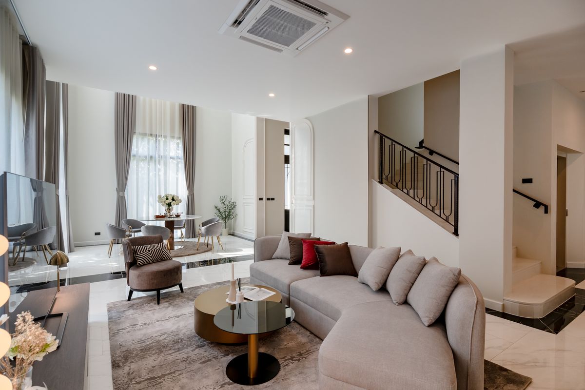 บ้านเดี่ยว Ultra Luxury 3 ชั้น พร้อมลิฟท์ส่วนตัว กรุงเทพกรีฑา บ้านใหม่ไม่เคยเข้าอยู่ ใกล้โรงเรียนนานาชาติชั้นนำ ทำเลศักยภาพ