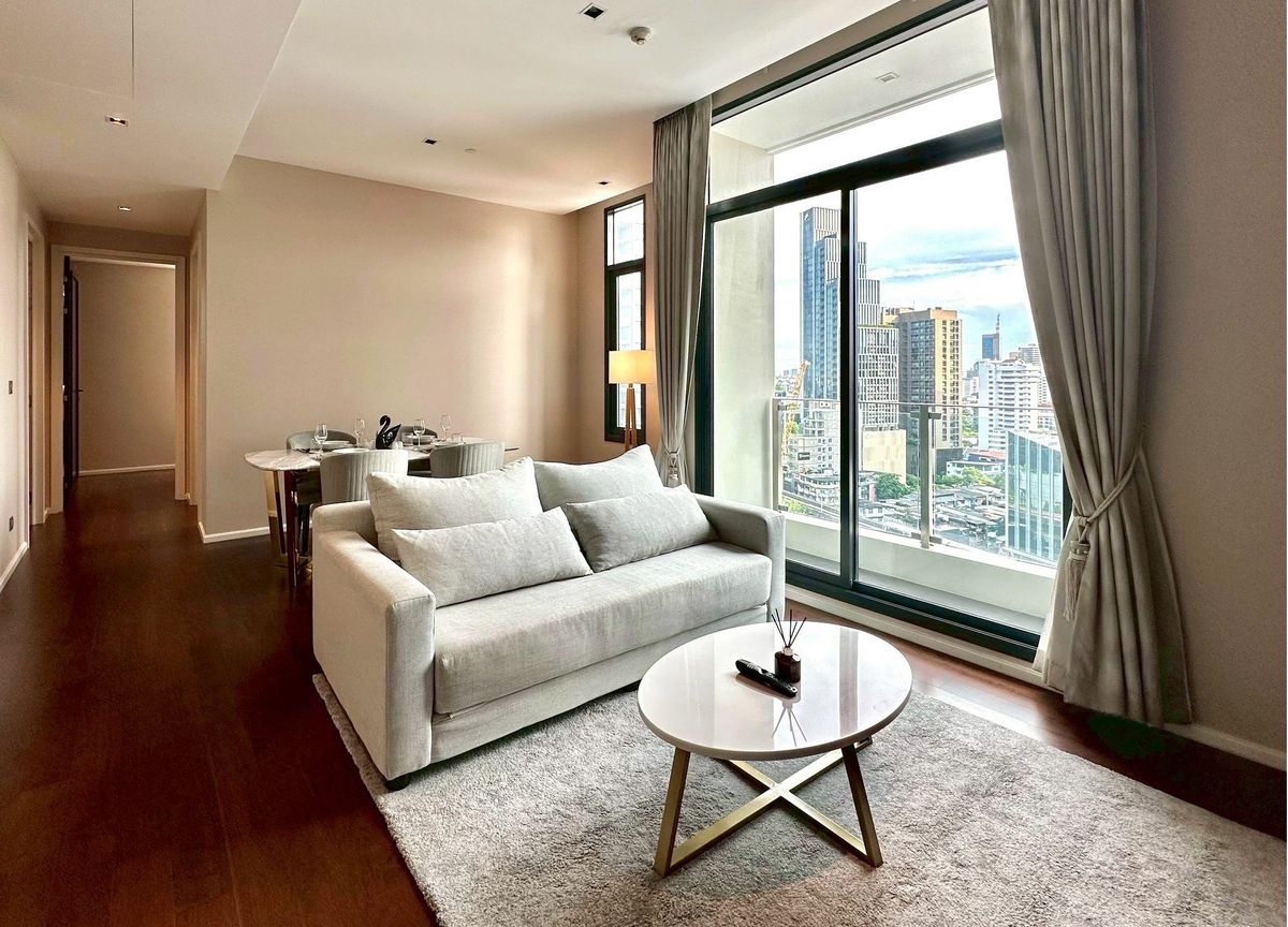 คอนโดให้เช่า The Diplomat 39 ใกล้ BTS พร้อมพงษ์ 1 นาที 2 ห้องนอน 92 ตร.ม. ใกล้ EmQuartier