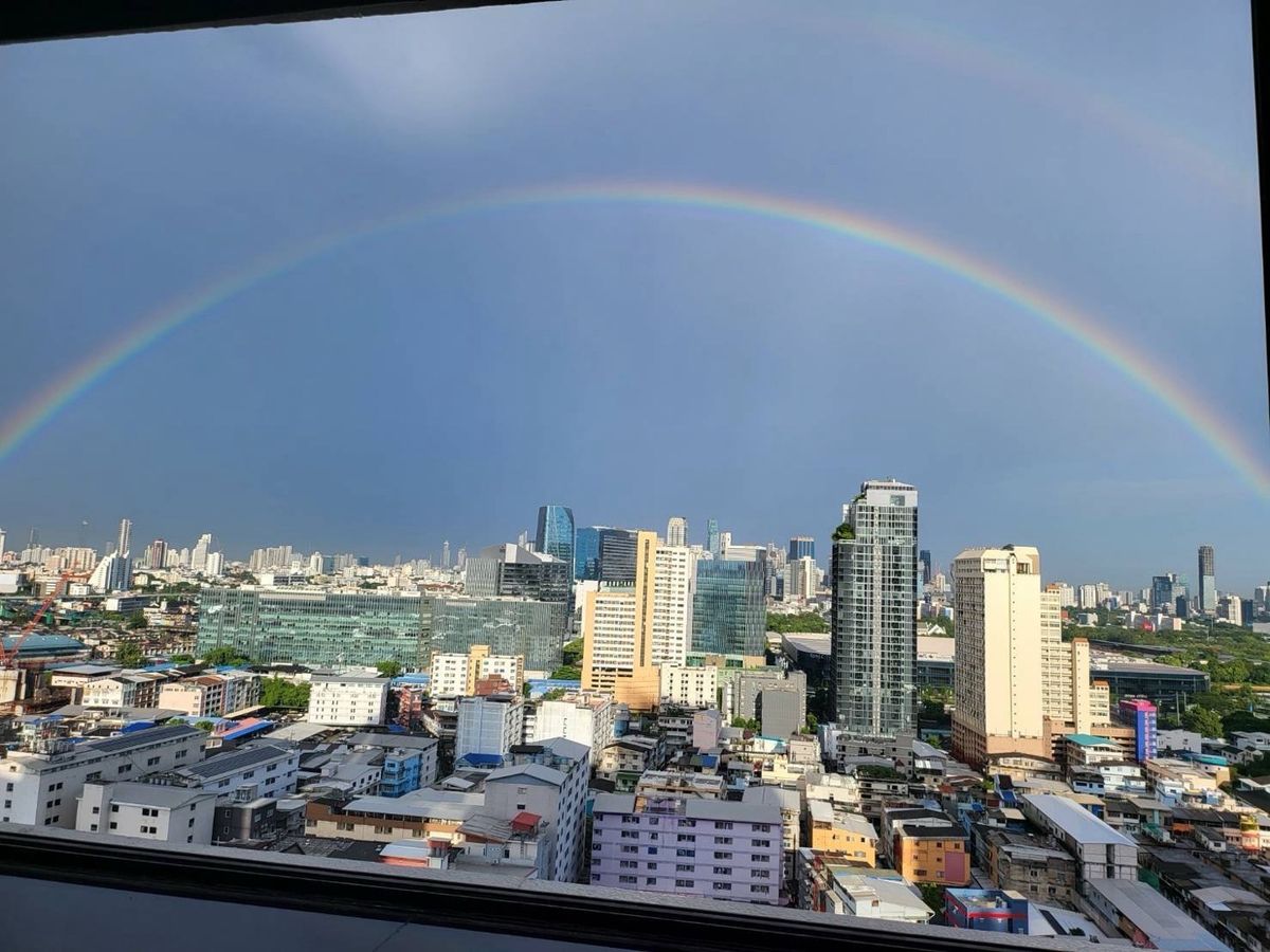📢👇 เหมาะสำหรับอยู่อาศัยและลงทุน ห้องพักเลี้ยงสัตว์ได้ (Pet Friendly) ในย่าน Emdistrict ใกล้สวนเบญจกิติ และสวนเบญจสิริ