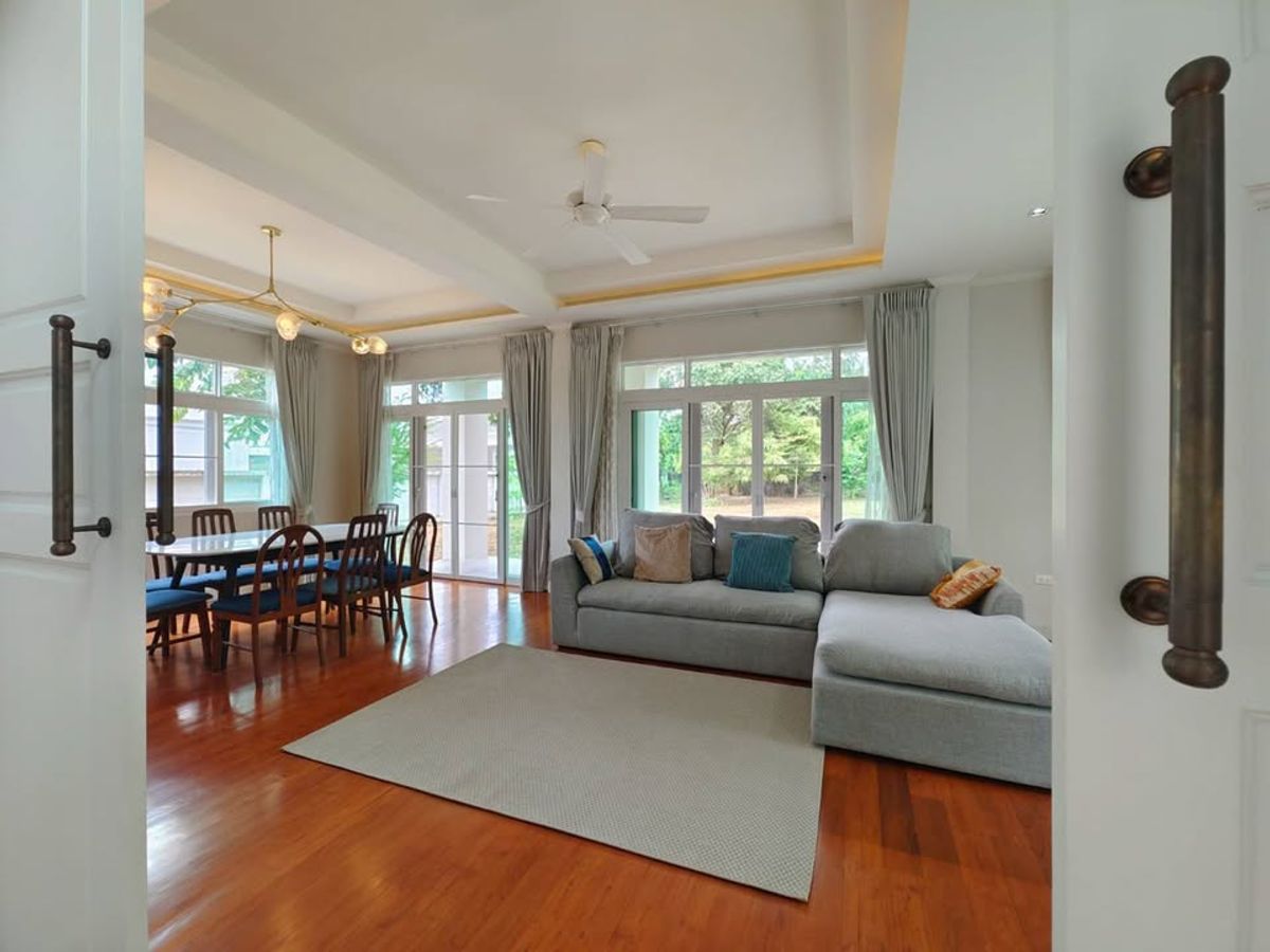 ✨ บ้านเดี่ยวหรู LAKEWOOD VILLAGE KM 18 3 ห้องนอน 4 ห้องน้ำ ตกแต่งครบ พร้อมอยู่ รองรับครอบครัวใหญ่ พร้อมที่จอดรถ 2–3 คัน ทำเลดีใกล้ บางพลี