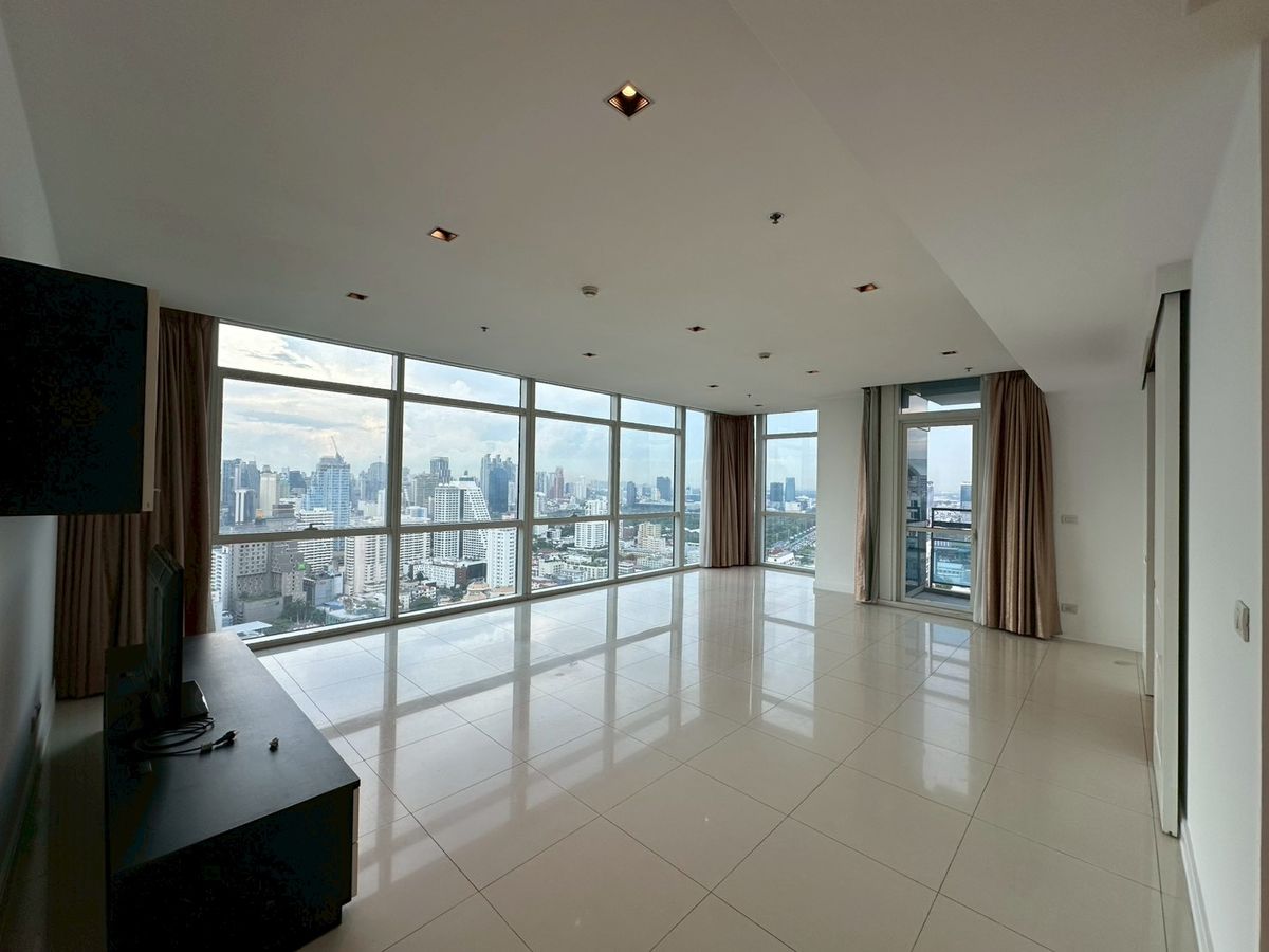 ✨ คอนโดหรู Athenee Residence เพลินจิต ใจกลางเมือง 4 ห้องนอน พื้นที่กว้าง 215 ตร.ม. พร้อมสิ่งอำนวยความสะดวกระดับโรงแรม ใกล้ BTS เพลินจิต