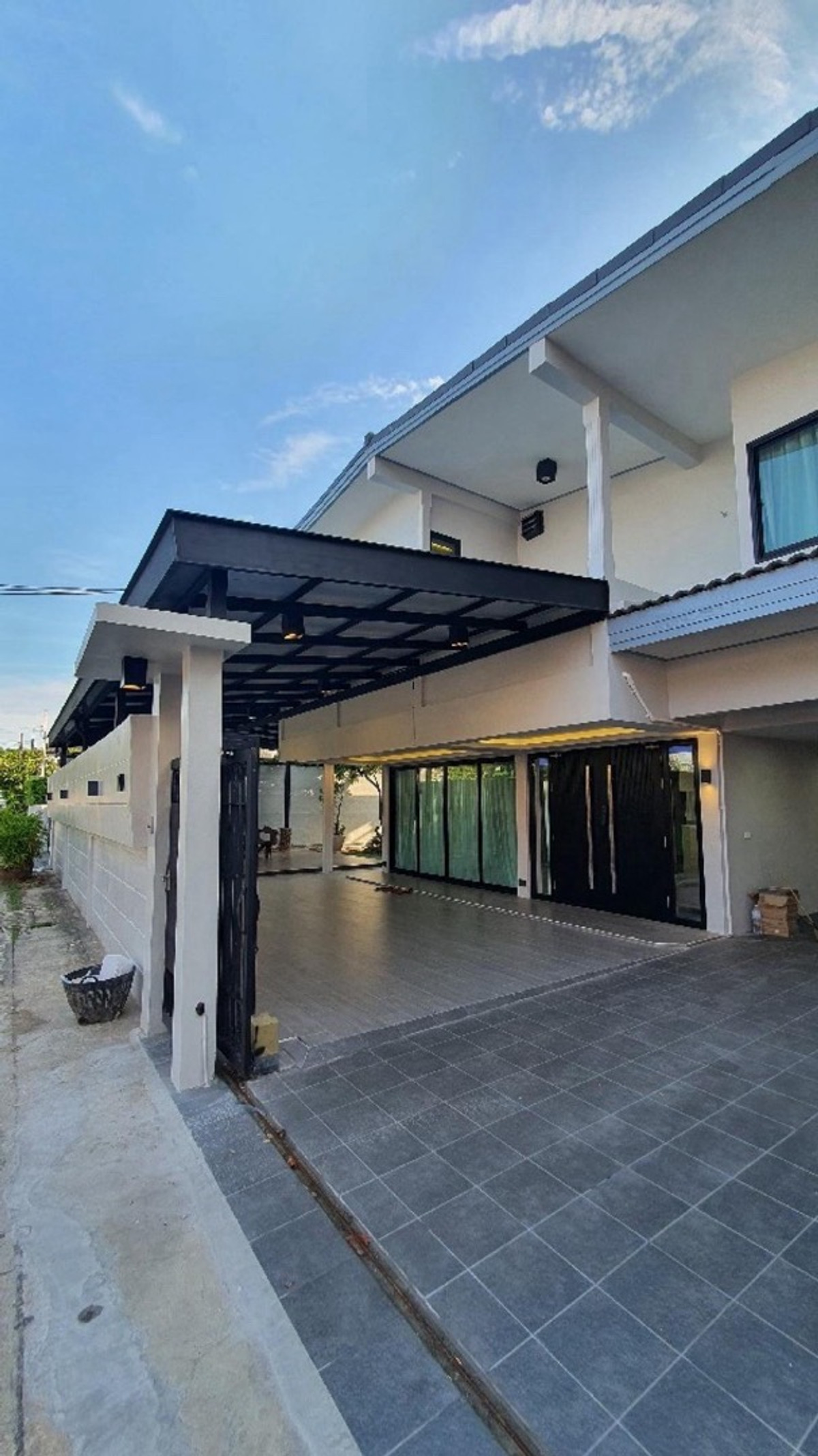 บ้านเดี่ยวลาดพร้าว โชคชัย 4 รีโนเวทใหม่ Pet Friendly ใกล้ BTS โชคชัย 4 ทำเลอยู่อาศัยและปล่อยเช่าคุ้มค่า