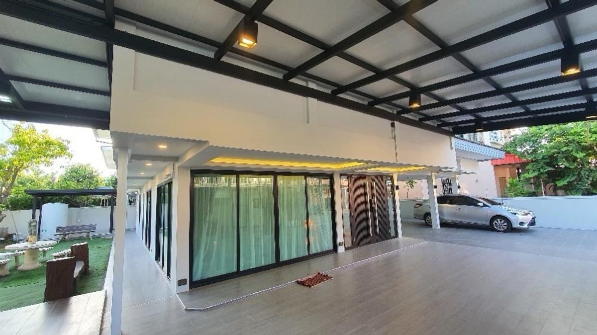 บ้านเดี่ยวลาดพร้าว โชคชัย 4 รีโนเวทใหม่ Pet Friendly ใกล้ BTS โชคชัย 4 ทำเลอยู่อาศัยและปล่อยเช่าคุ้มค่า