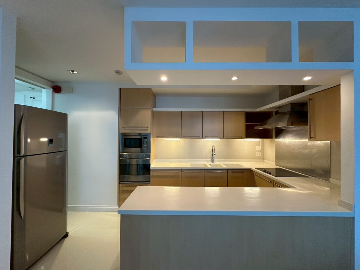 ✨ คอนโดหรู Athenee Residence ใจกลางเพลินจิต 3+1 ห้องนอน 3 ห้องน้ำ ขนาดใหญ่ 196 ตร.ม. ตกแต่งครบ พร้อมอยู่ ห้องกว้าง วิวเมืองสวย ทำเลสุดพรีเมียม ใกล้ BTS เพลินจิต
