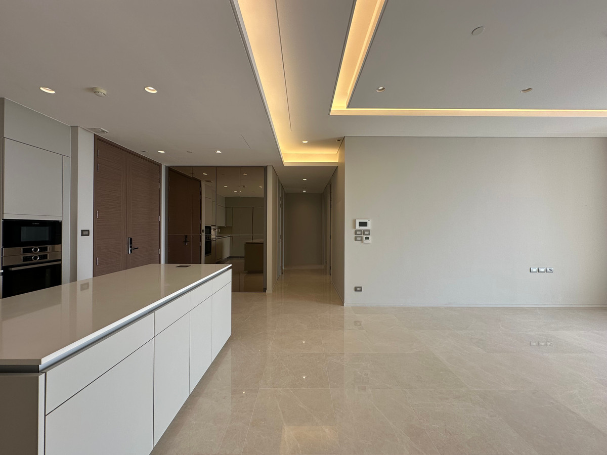 ขาย  The Residence at Sindhorn Kempinski Hotel ใกล้ BTS ชิดลม ห้องขนาดกว้าง เฟอร์นิเจอร์ครบ อยู่เองก็ดี ซื้อไว้ลงทุนก็ได้