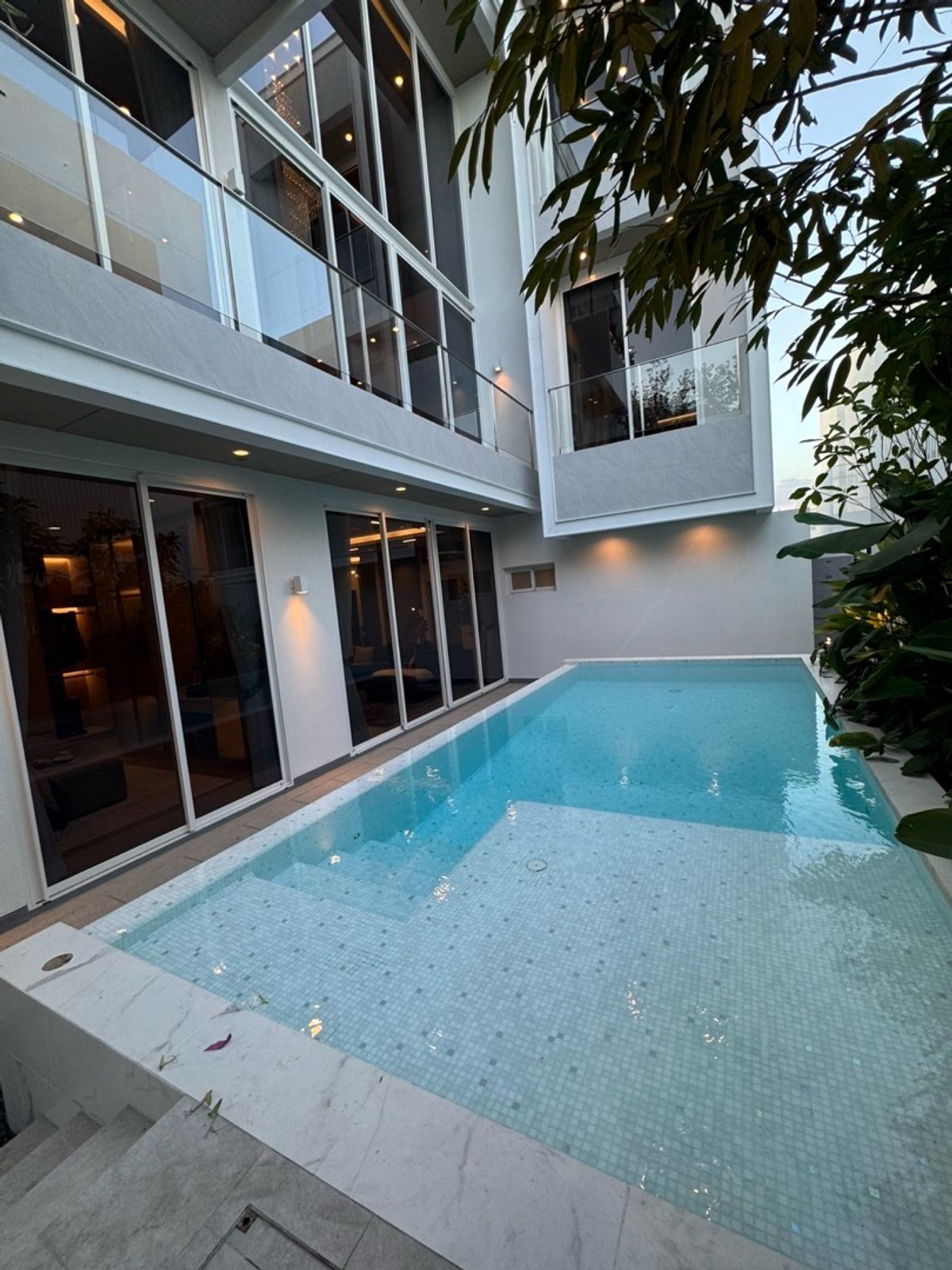 📢🔥 ขายด่วน บ้านเดี่ยวหรู 3 ชั้น พร้อมลิฟต์ | สระว่ายน้ำ | BAAN 365 Sukhumvit 77 | ใกล้ BTS อ่อนนุช |