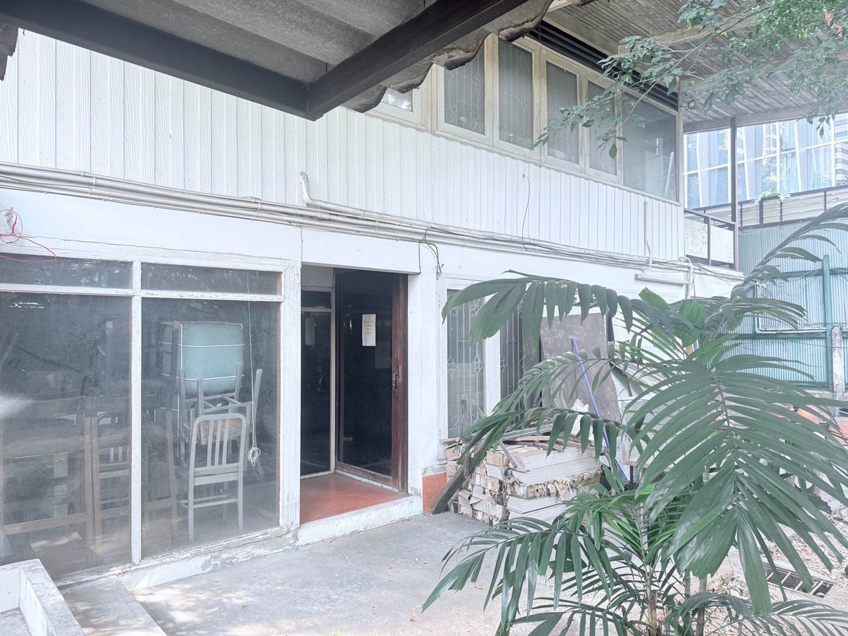 บ้านเดี่ยวให้เช่า ทำเล อโศก เหมาะรีโนเวททำธุรกิจ
