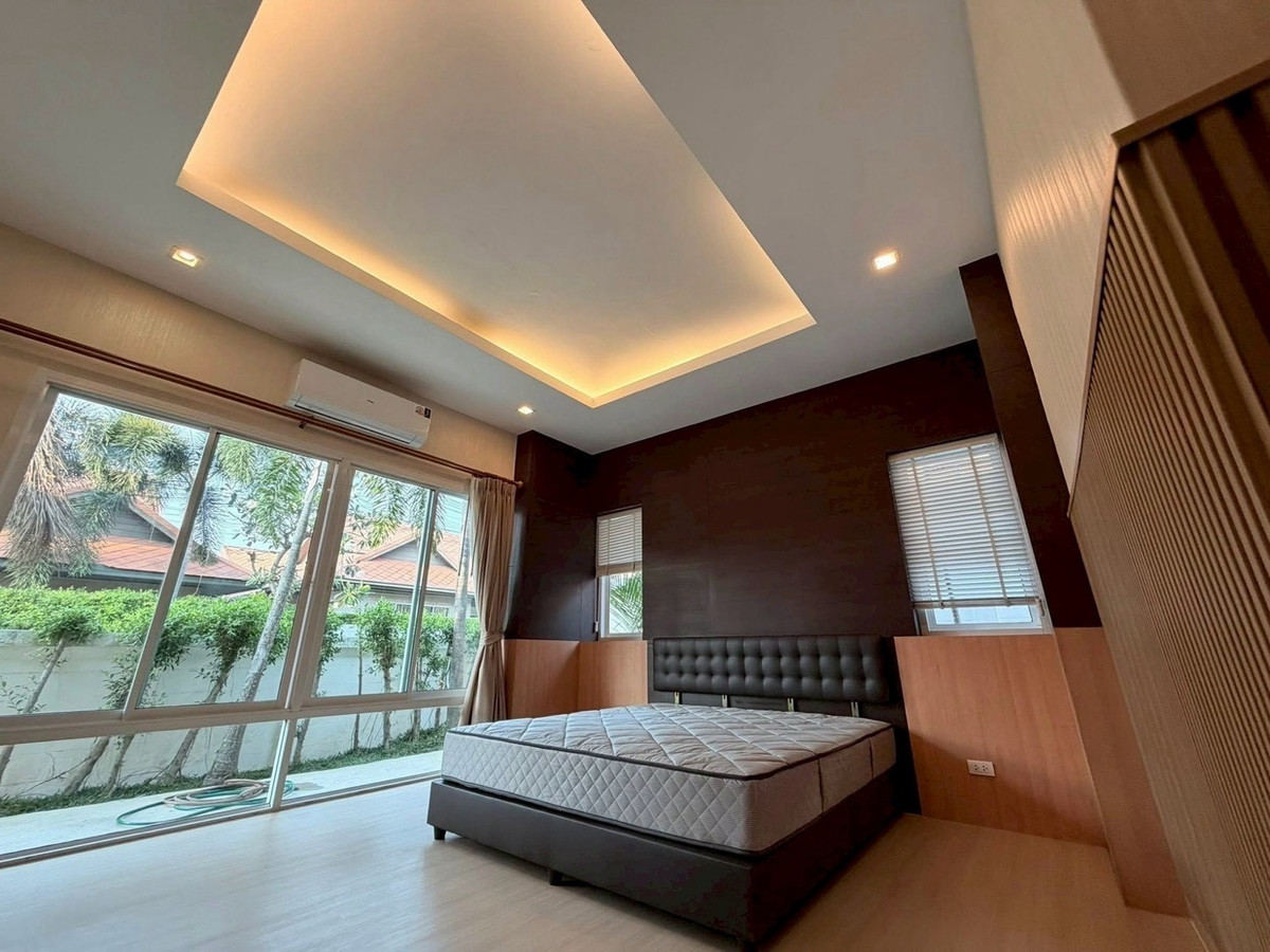 ขายขายพร้อมผู้เช่า มกราคม 2571
พูลวิลล่าพัทยา ใกล้หาดจอมเทียน | บ้านพักตากอากาศพร้อมสระว่ายน้ำส่วนตัว เหมาะลงทุนและปล่อยเช่า