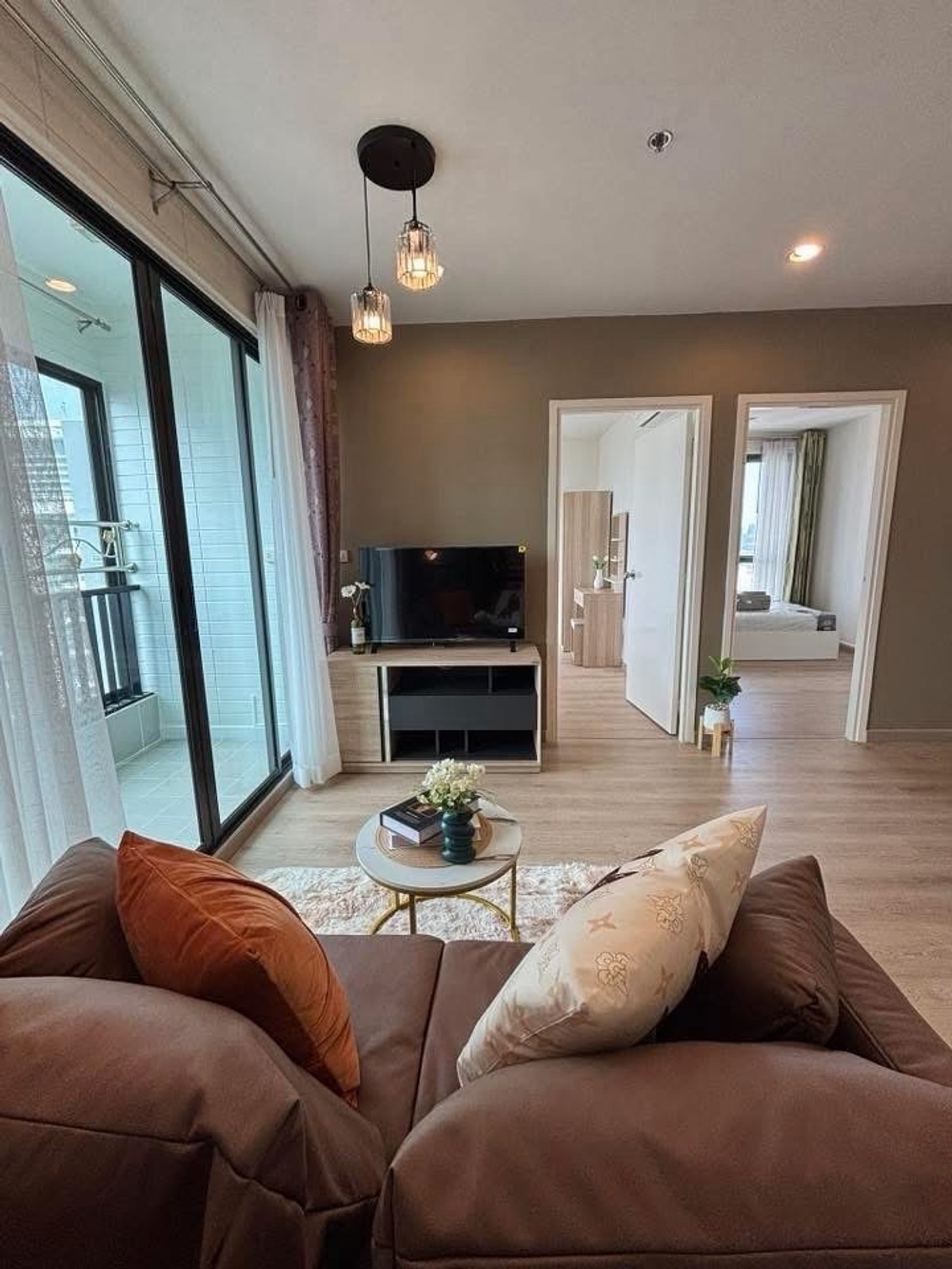 ขายคอนโดลงทุน ใกล้ ICONSIAM เพียง 3 สถานี BTS โพธิ์นิมิตร Ideo Sathorn Thapra 2 ห้องนอน 45 ตร.ม