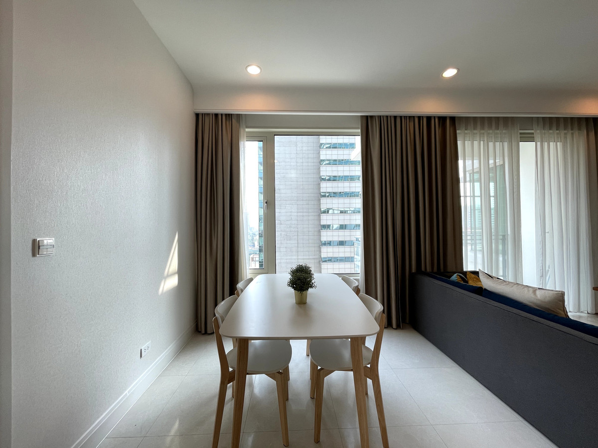 ✨ For Rent Luxury Condo | Q Langsuan | 2 Bed 2 Bath | 106 sqm | BTS Chit Lom | BTS Ratchadamri | Langsuan | Pool View | Garden View | Recently Renovated | Parking Included