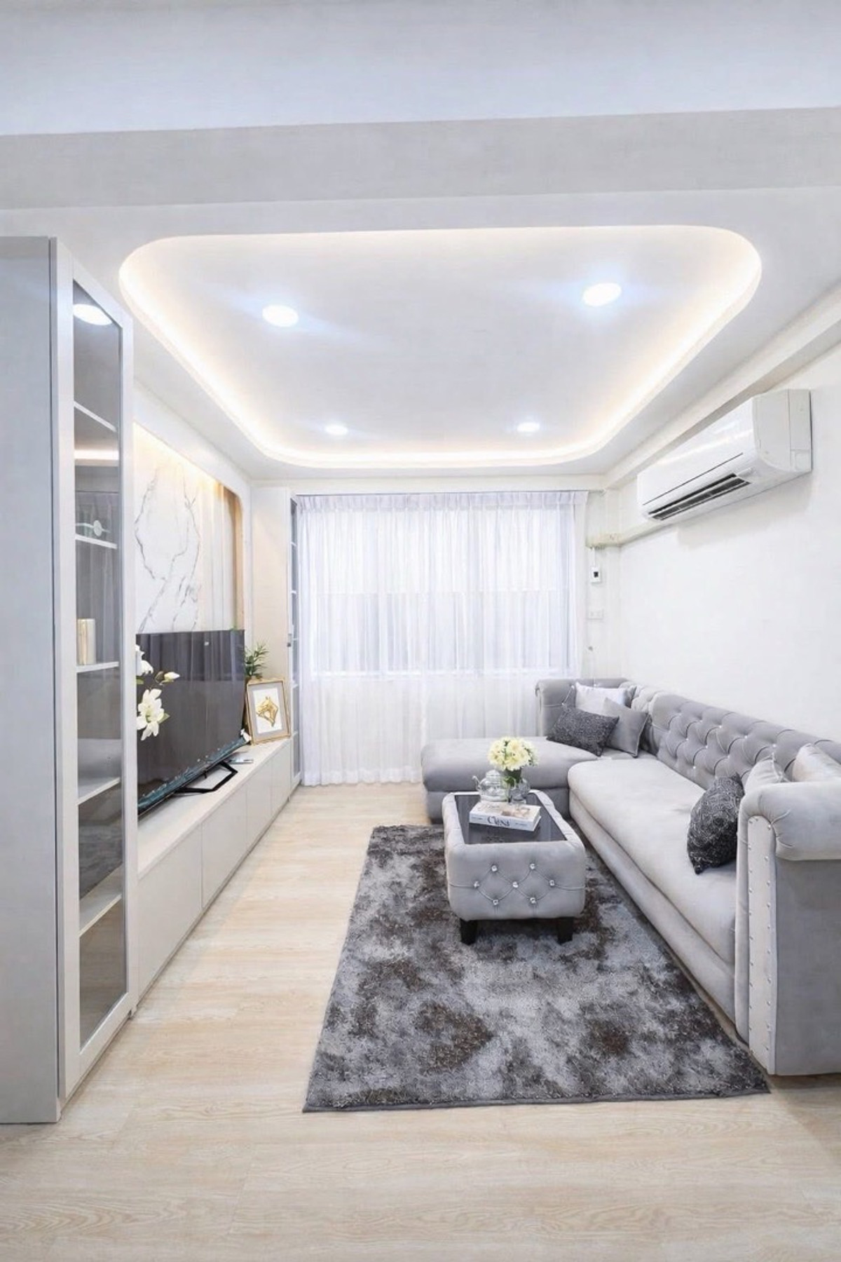 บ้านเดี่ยวให้เช่า 5 ห้องนอน ใกล้ MRT สุทธิสาร ทำเลห้วยขวาง รัชดา เลี้ยงสัตว์ได้ เฟอร์นิเจอร์ครบ พร้อมเข้าอยู่
