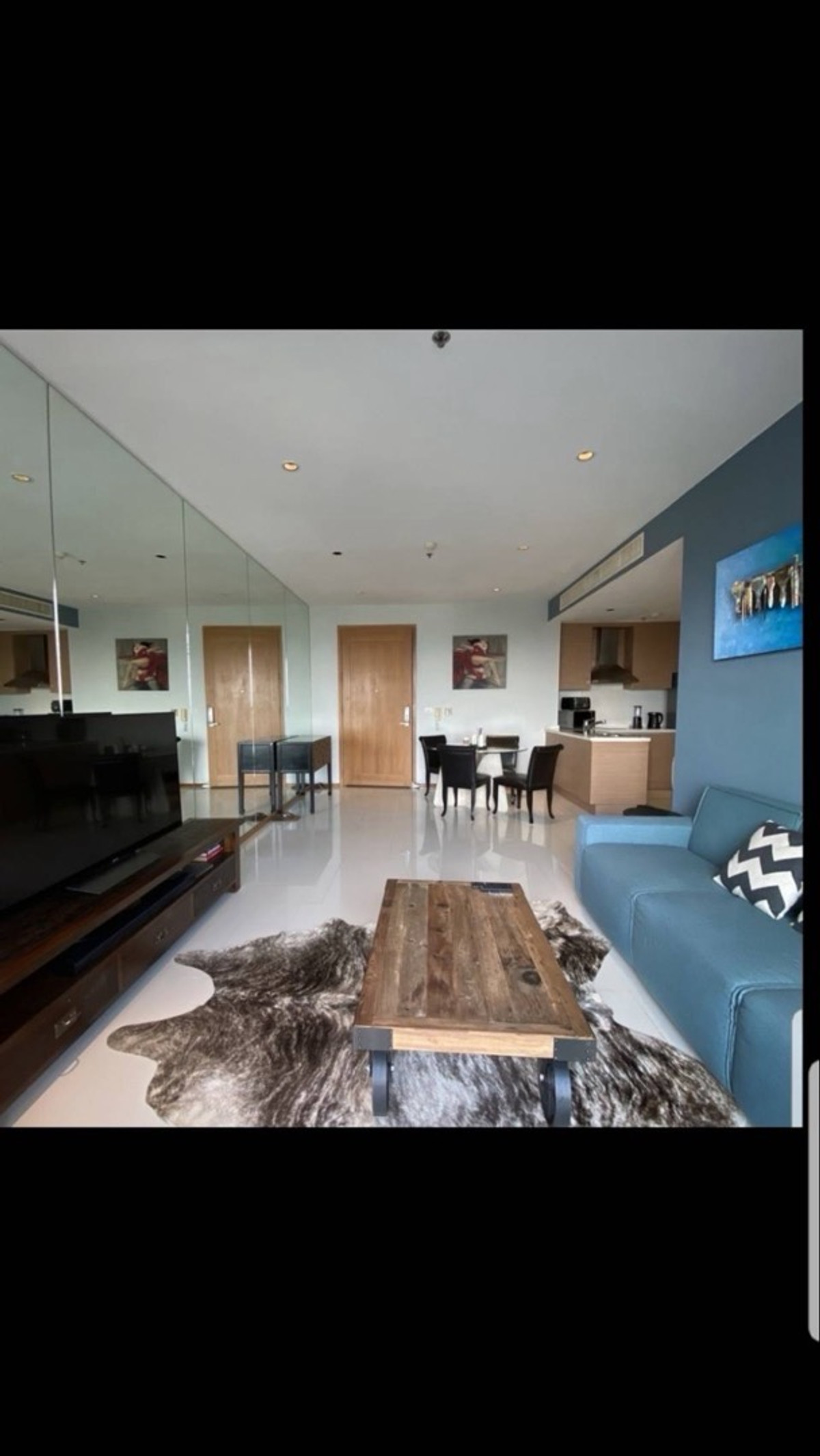 ขายคอนโด Emporio Place สุขุมวิท 24 ขนาด 65 ตร.ม 1 ห้องนอน พร้อมผู้เช่า ลงทุนปล่อยเช่าต่อได้ทันที ใกล้ EM District