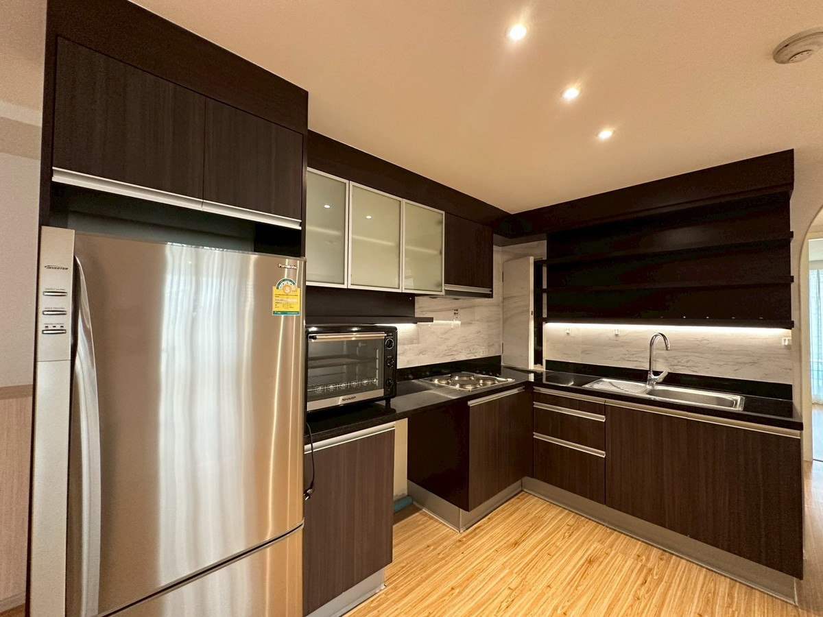 ✨🏢ให้เช่าคอนโดย่านหลังสวน 2+1 ห้องนอน เฟอร์นิเจอร์และเครื่องใช้ไฟฟ้าครบ เดินทางสะดวกใกล้สวนลุมพินี, BTS ราชดำริ, One Bangkok พร้อมเข้าอยู่