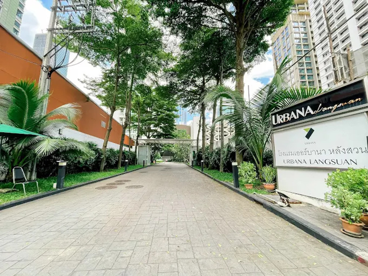 ✨ Rare Spacious Unit in Langsuan – 129 SQ.M. Only 7 MB ใช้ชีวิตใจกลางเมือง บนพื้นที่กว้างขวางหายากในย่านหลังสวน