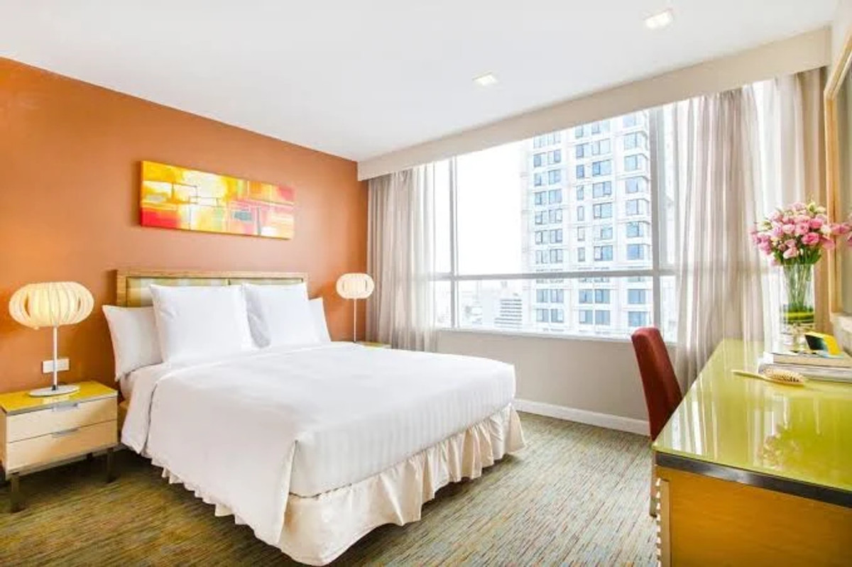 ✨ Super Rare Large Unit in Langsuan – 145 SQ.M. Only 6.4 MB พื้นที่กว้างระดับบ้าน บนทำเลหลังสวนใจกลางเมือง